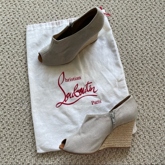 Christian Louboutin linen peep toe espadrilles - Picture 3 of 14
